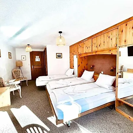 Hotel Old Jnn *