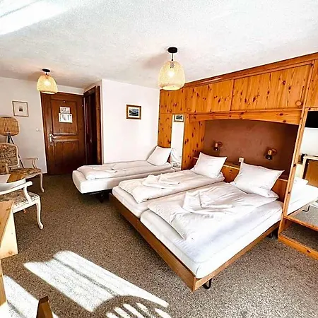 Hotel Old Jnn *